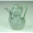 Verseuse en forme de calebasse. Porcelaine à couverte qingbai, Chine, Jingdezhen, 13e-14e siècle