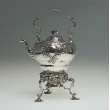 bouilloire de table. Londres, orfèvre John Payne, 1754-1755.